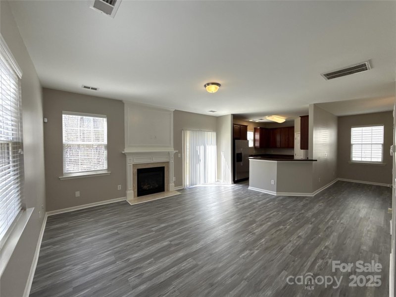 Property image 3 at 5011 Abercromby Street, Charlotte, NC 28213