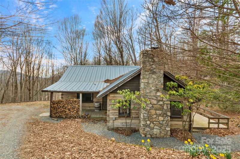 Property image 3 at 988 English Ridge Lane, Mars Hill, NC 28754