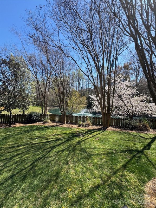 Property image 3 at 20313 Queensdale Drive, Cornelius, NC 28031