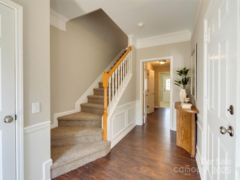 Property image 3 at 5417 Werburgh Street, Charlotte, NC 28209