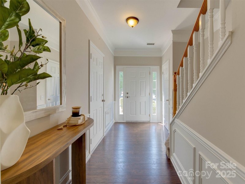 Property image 4 at 5417 Werburgh Street, Charlotte, NC 28209