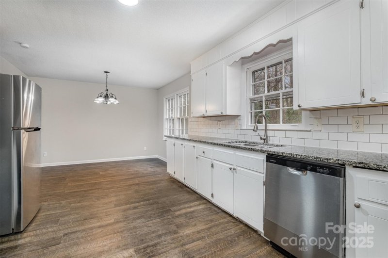 Property image 5 at 1024 Eaglewood Avenue, Charlotte, NC 28212