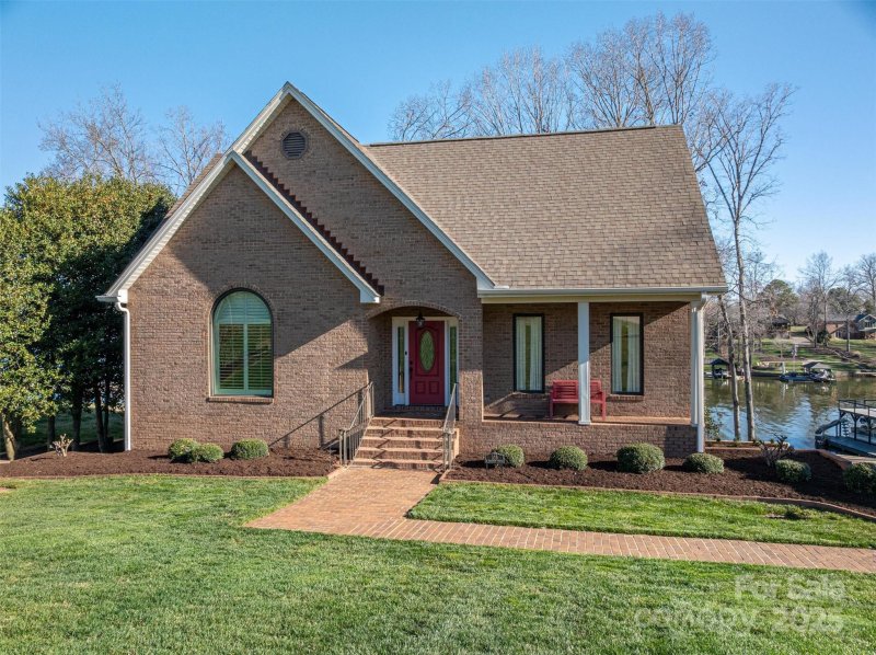 Property image 2 at 108 N Oakwood Drive, Kings Mountain, NC 28086