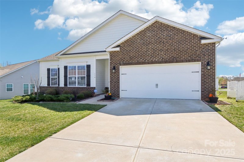 Property image 2 at 116 Asher Lane, Mooresville, NC 28115