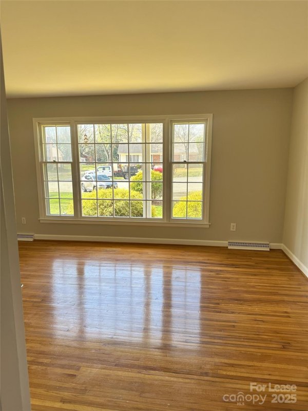 Property image 4 at 5007 Vescova Court, Charlotte, NC 28212