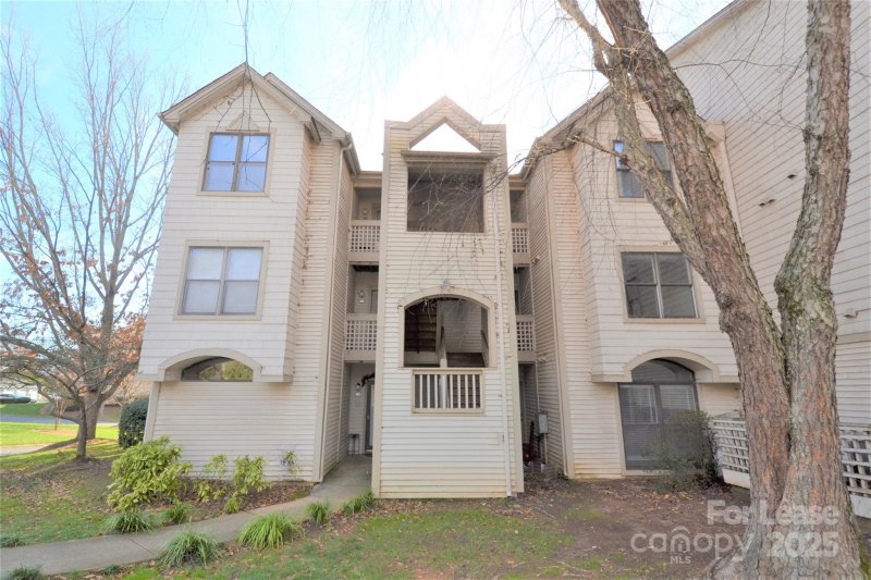 18809 Nautical Drive