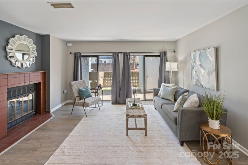 Property image 5 at 419 W 8th Street, Charlotte, NC 28202