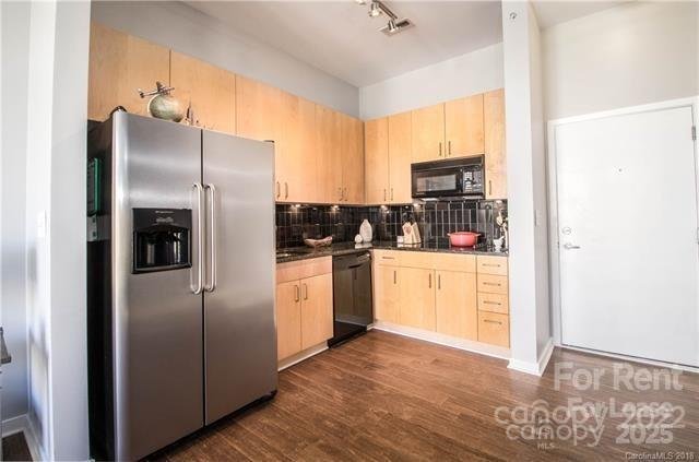 Property image 3 at 2125 Southend Drive, Charlotte, NC 28203