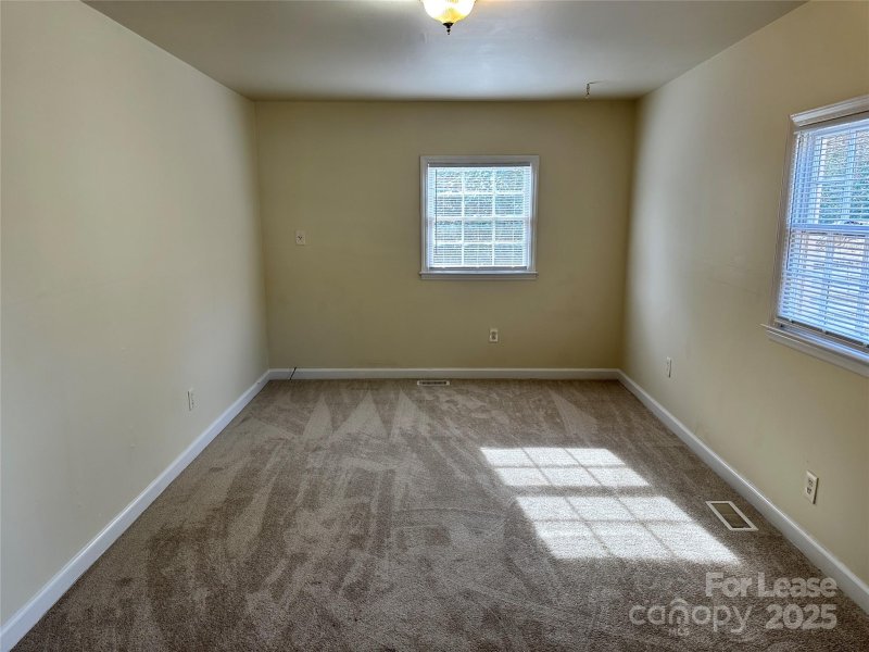 Property image 3 at 4525 Ridgeley Drive, Charlotte, NC 28208
