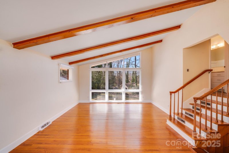 Property image 4 at 2300 Highlawn Drive, Charlotte, NC 28212