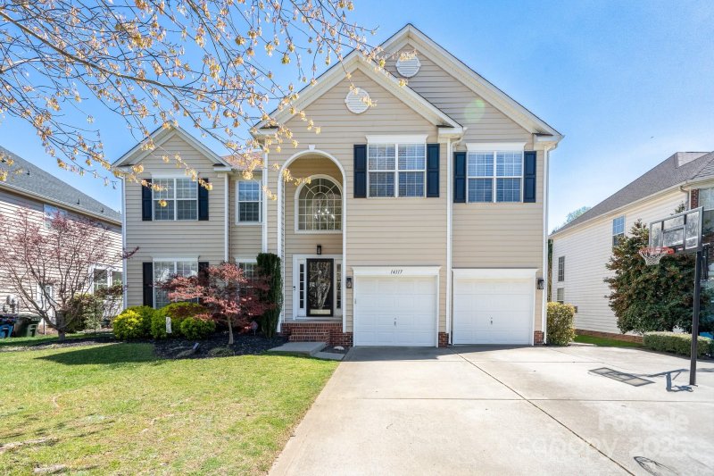 Property image 2 at 14117 Hiawatha Court, Huntersville, NC 28078