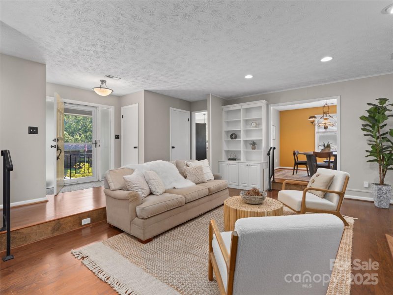 Property image 3 at 324 Woody Lane, Asheville, NC 28804