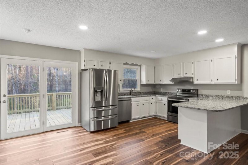 Property image 2 at 118 Alfara Lane, Troutman, NC 28166