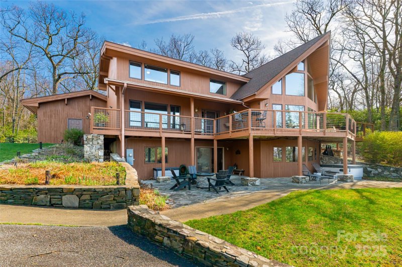 Property image 2 of 6 Orchard Knob Lane in Laurel Ridge, Black Mountain, NC 28711