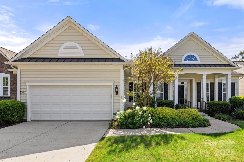 3015 Duclair Lane