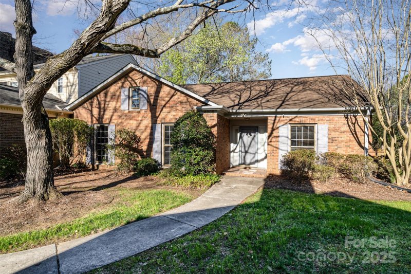 Property image 2 at 4309 Woodglen Lane, Charlotte, NC 28226