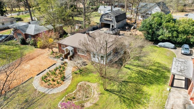 Property image 3 at 1815 W Sugar Creek Road, Charlotte, NC 28262