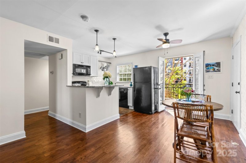 Property image 3 at 4921 Park Road, Charlotte, NC 28209