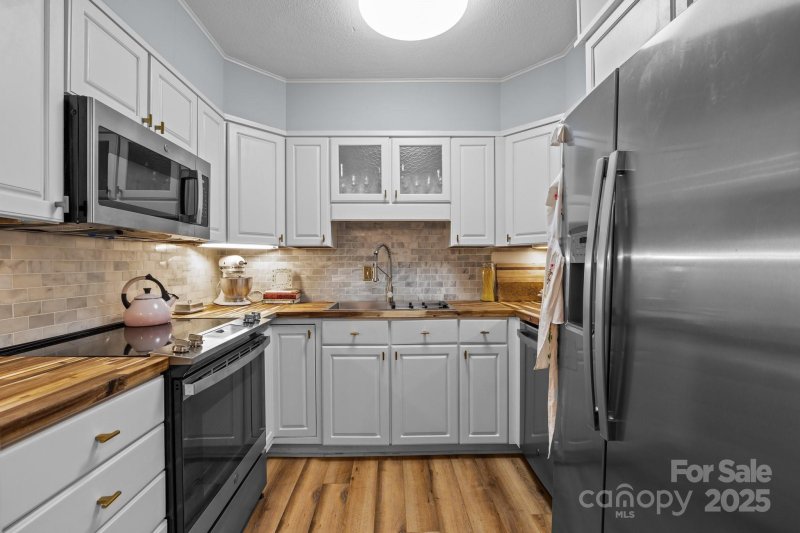 Property image 5 at 2503 Roswell Avenue, Charlotte, NC 28209