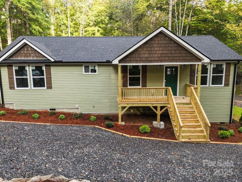 Property image 3 at 102 Reuben Branch Road, Maggie Valley, NC 28751