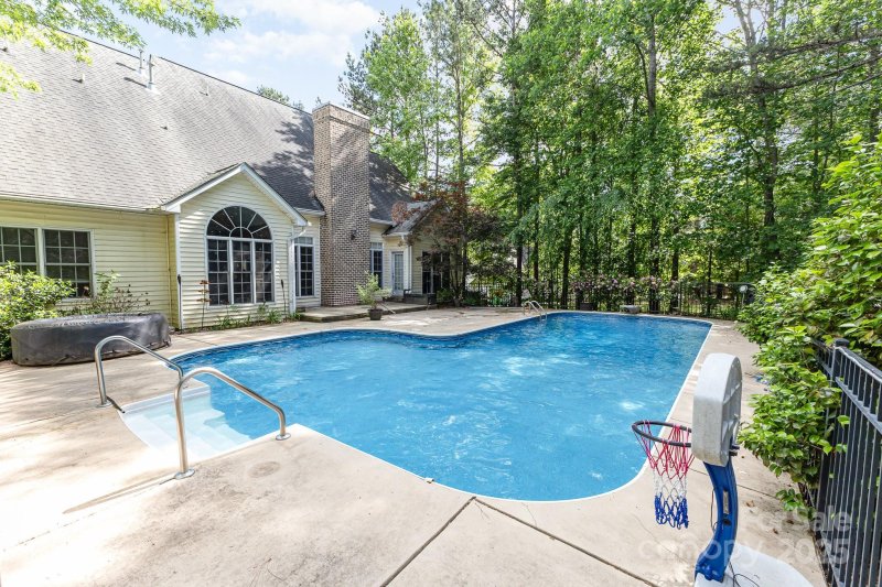 Property image 3 at 8704 Dartmoor Place, Mint Hill, NC 28227