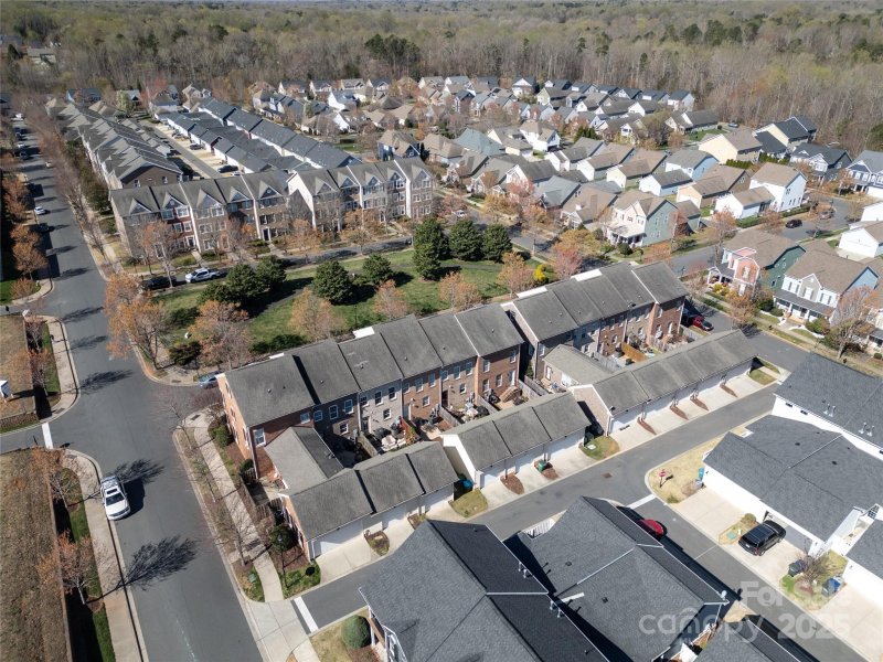 Property image 5 at 10810 Kemptown Square, Mint Hill, NC 28227