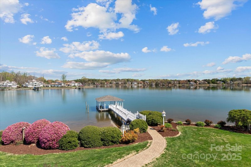 Property image 2 at 199 Prestwood Lane, Mooresville, NC 28117