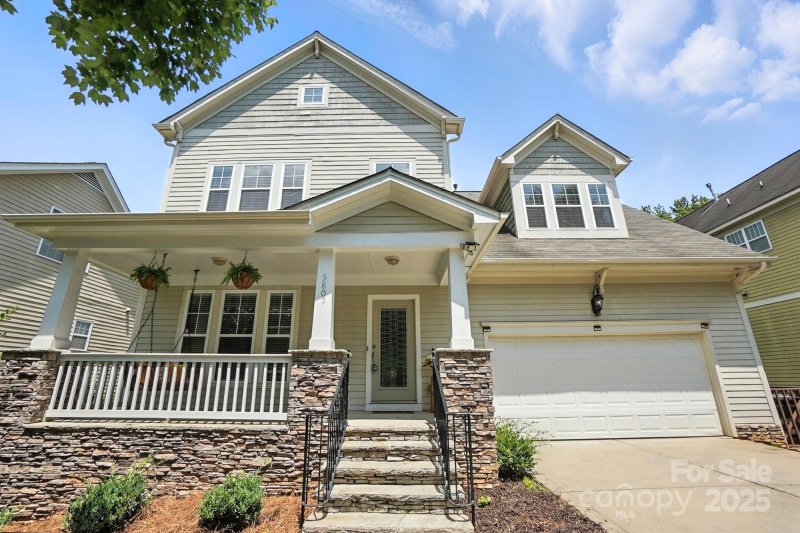Property image 2 of 5807 Mctaggart Lane in Highland Creek, Charlotte, NC 28269