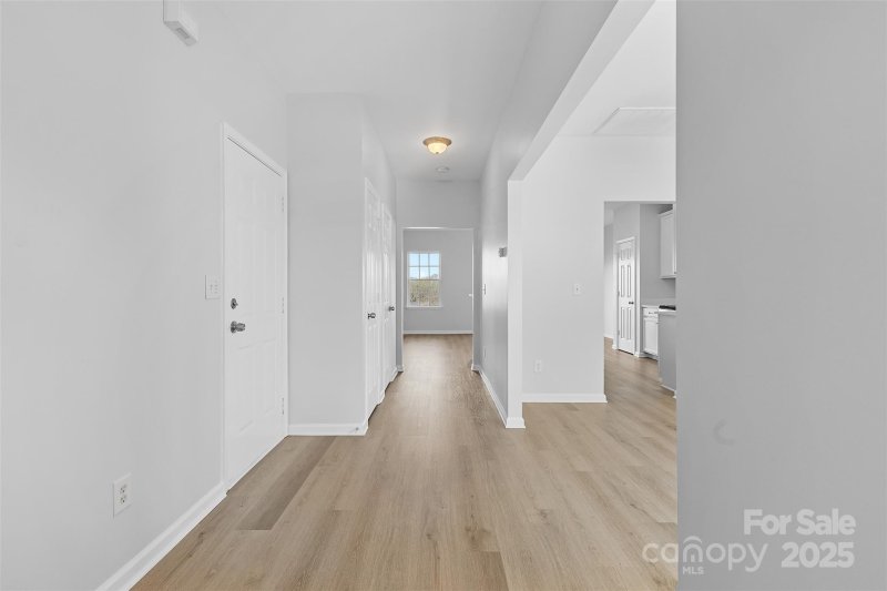 Property image 2 at 11331 Breezehill Lane, Charlotte, NC 28262