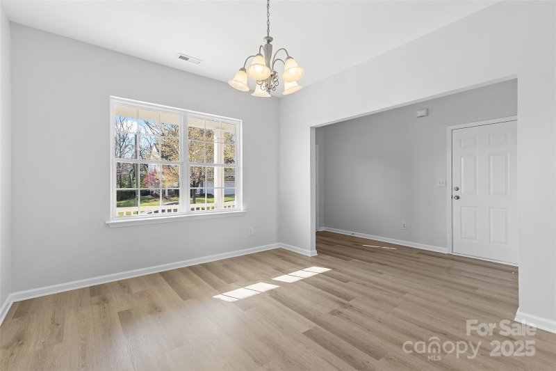 Property image 4 at 11331 Breezehill Lane, Charlotte, NC 28262