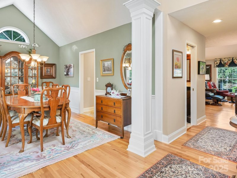 Property image 5 at 3 Old Applewood Lane, Hendersonville, NC 28739