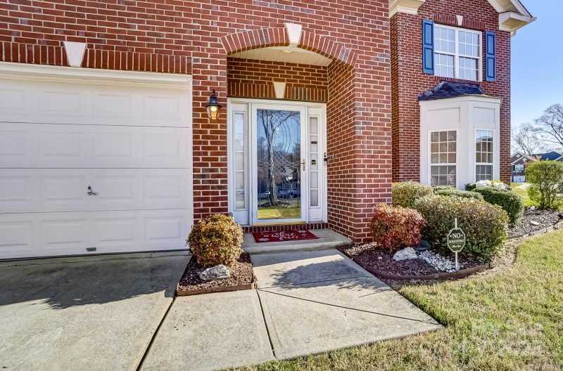 Property image 3 at 10202 Little Whiteoak Road, Charlotte, NC 28215