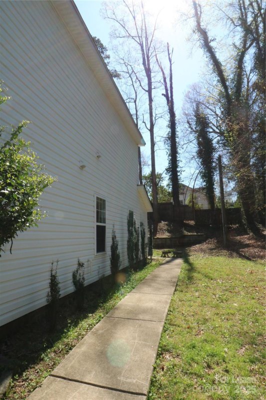 Property image 2 at 1022 Hickory Nut Street, Charlotte, NC 28205