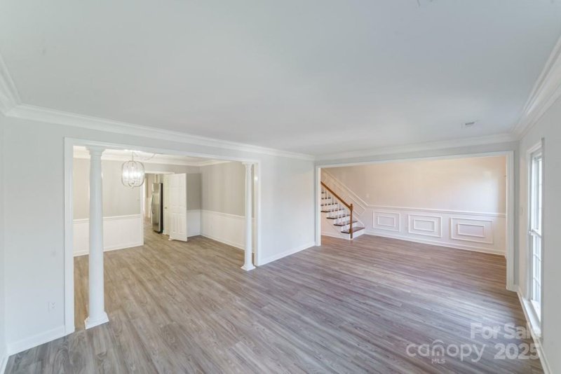 Property image 2 at 4351 Woodglen Lane, Charlotte, NC 28226