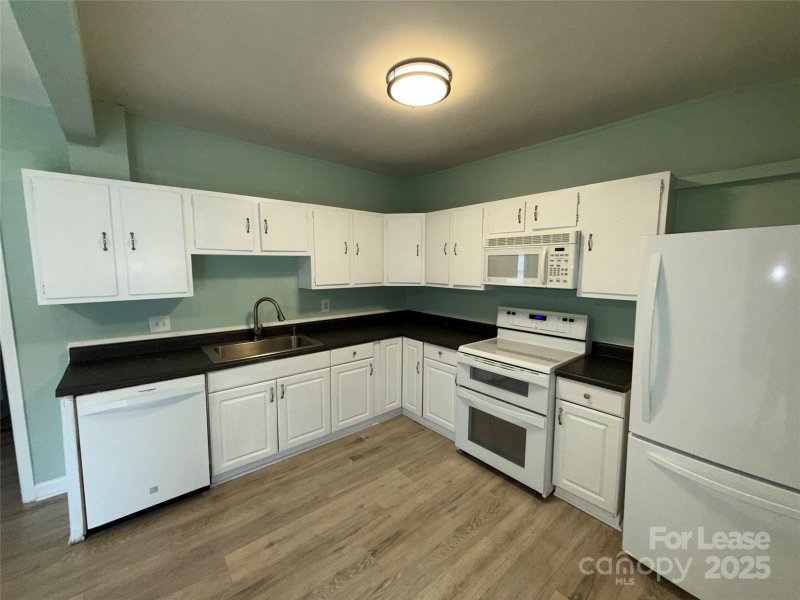 Property image 5 at 1204 Allen Street, Charlotte, NC 28205