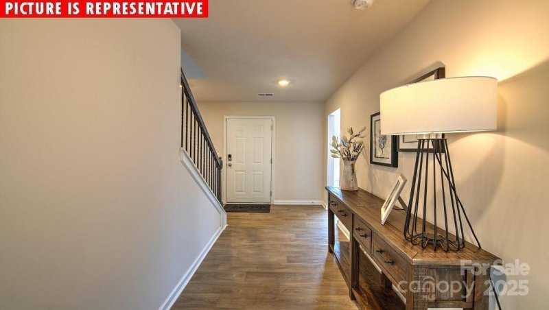 Property image 2 at 11221 Cardinal Creek Avenue, Charlotte, NC 28215