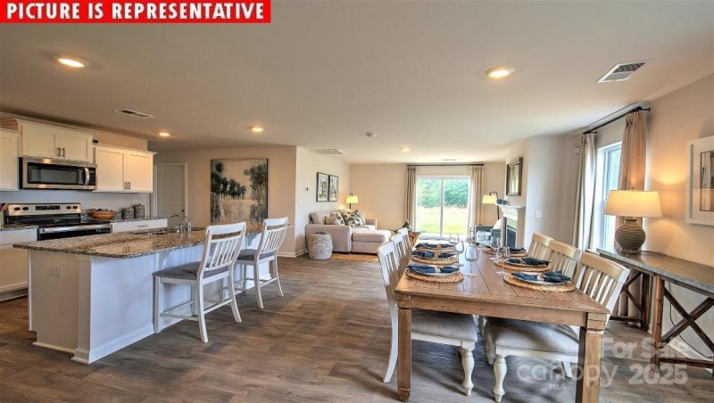 Property image 4 at 11221 Cardinal Creek Avenue, Charlotte, NC 28215