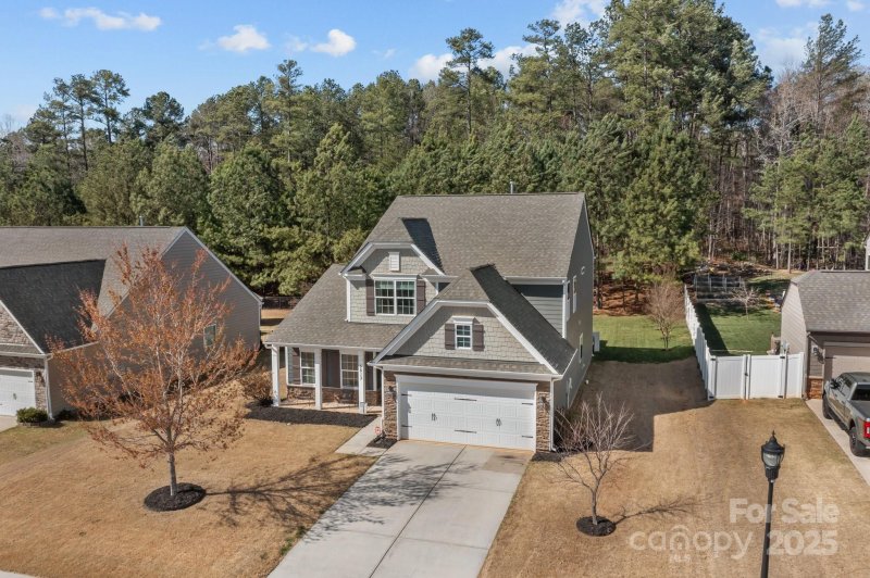 Property image 4 at 5813 Mcclintock Drive, Denver, NC 28037