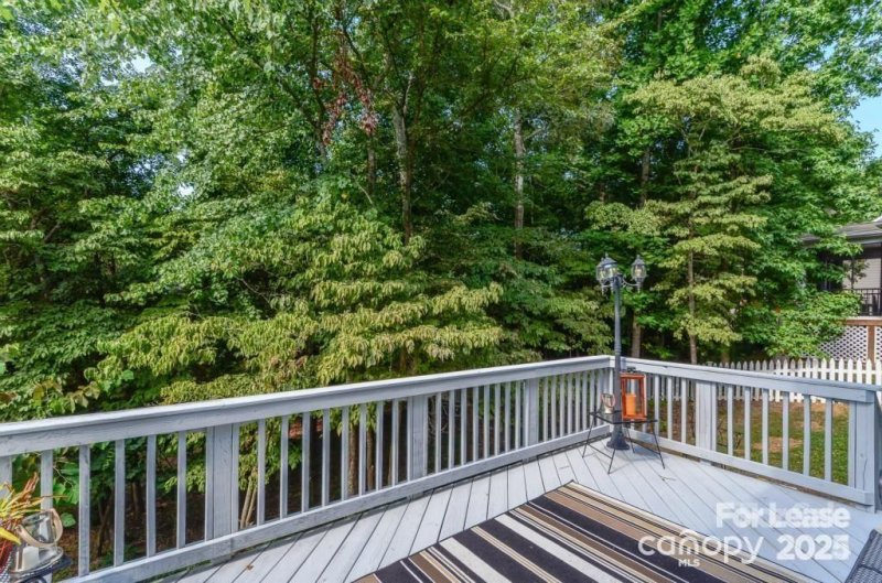 Property image 2 at 502 Faulkner Way, Davidson, NC 28036