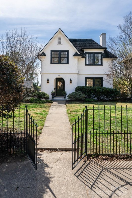 Property image 2 of 44 Maney Avenue in Edgewood Place, Asheville, NC 28804