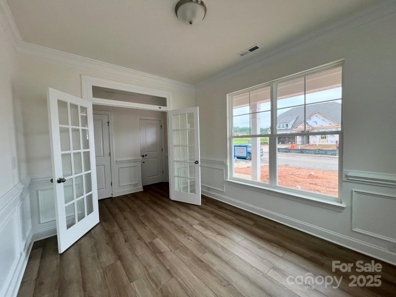 Property image 4 of 1440 Ardmore Drive in Laurelbrook, Sherrills Ford, NC 28673