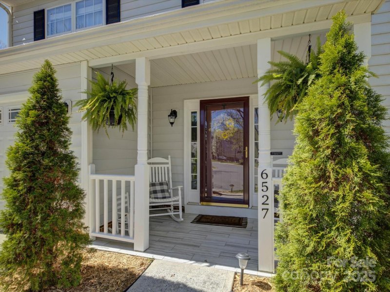 Property image 3 at 6527 Spanish Moss Lane, Charlotte, NC 28262