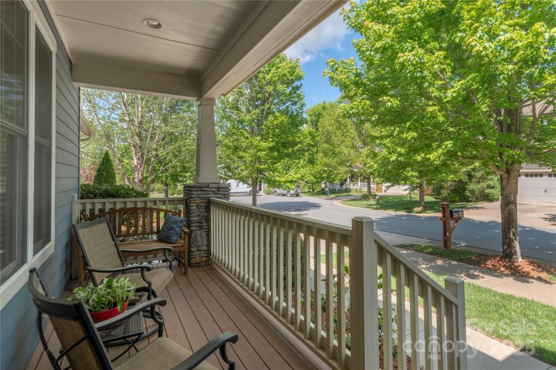 Property image 3 at 4 Silo View Court, Asheville, NC 28804