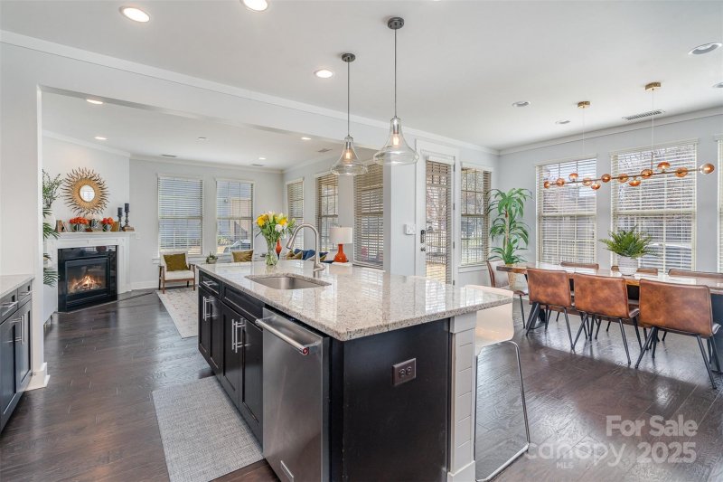 Property image 5 at 2606 Double Oaks Road, Charlotte, NC 28206