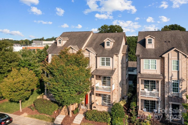 Property image 2 at 735 Amalfi Drive, Davidson, NC 28036