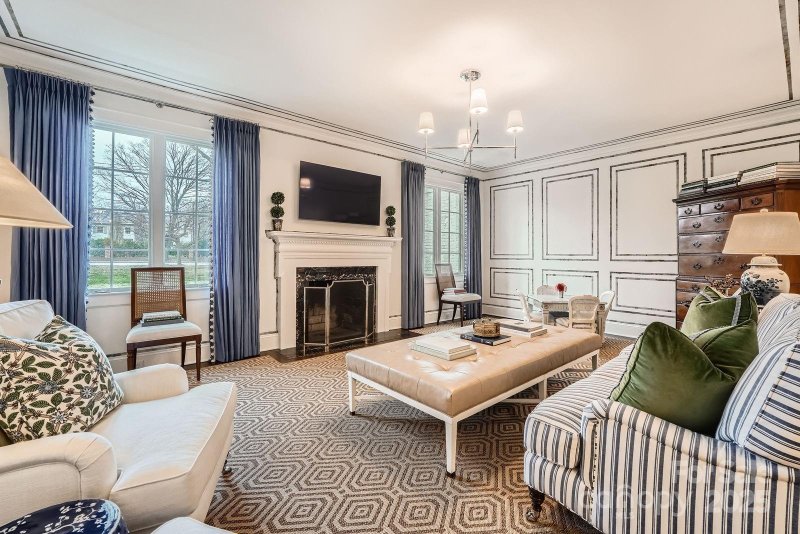 Property image 5 at 2034 Sharon Lane, Charlotte, NC 28211