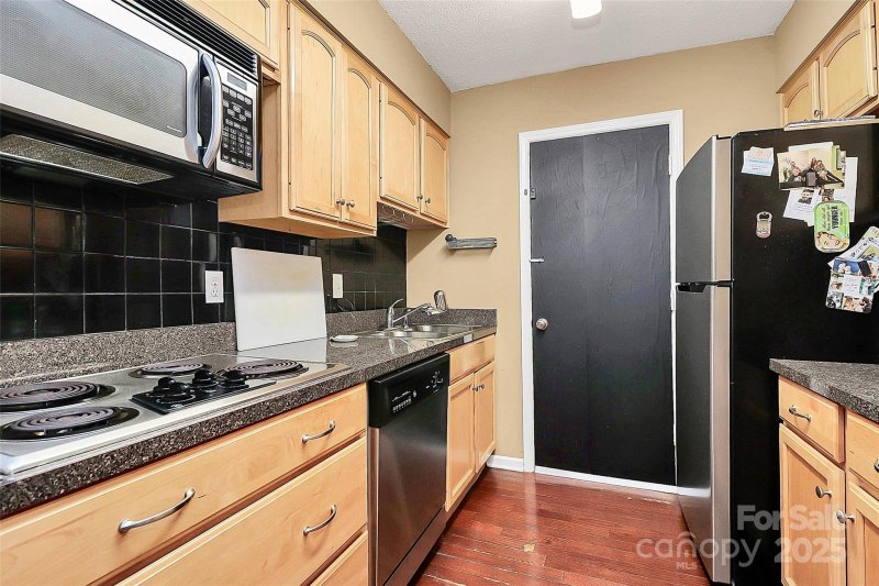 Property image 5 at 4743 Hedgemore Drive, Charlotte, NC 28209