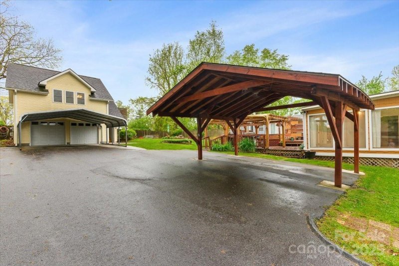 Property image 4 at 54 Fairview Street, Asheville, NC 28803