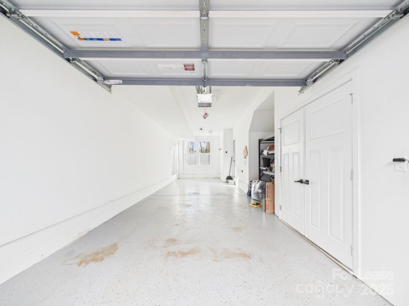 Property image 3 at 444 E 16th Street, Charlotte, NC 28206