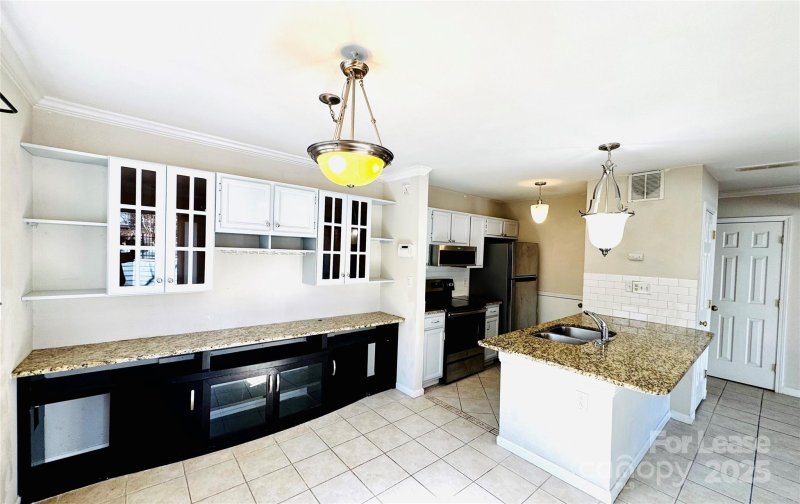 Property image 2 at 423 W 8th Street, Charlotte, NC 28202